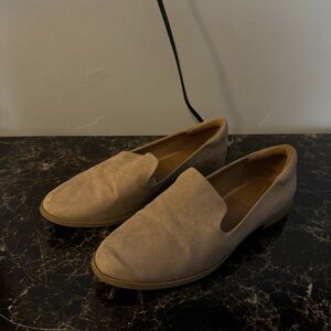 Dress shoes